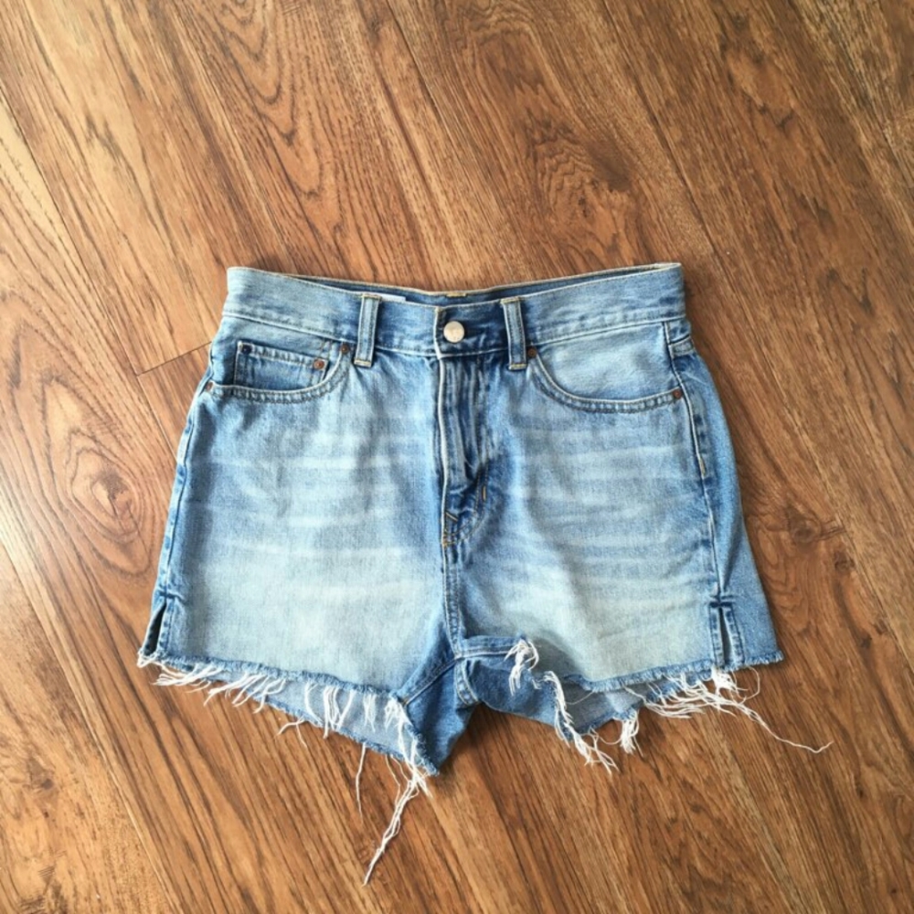 Gap high wasted vintage style shorts